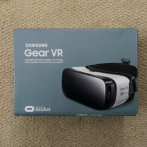 NIB Samsung Gear VR
